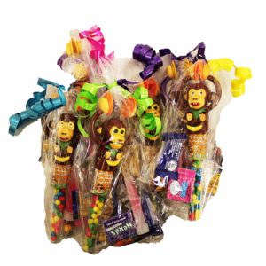 KIDS PARTY FAVORS FEATURING A WACKY MONKEY TOY FILLED WITH CANDY